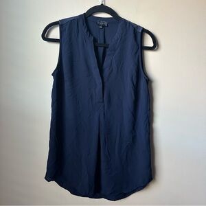 The Limited Women’s navy blue sleeveless V-neck top Blouse Size Small
